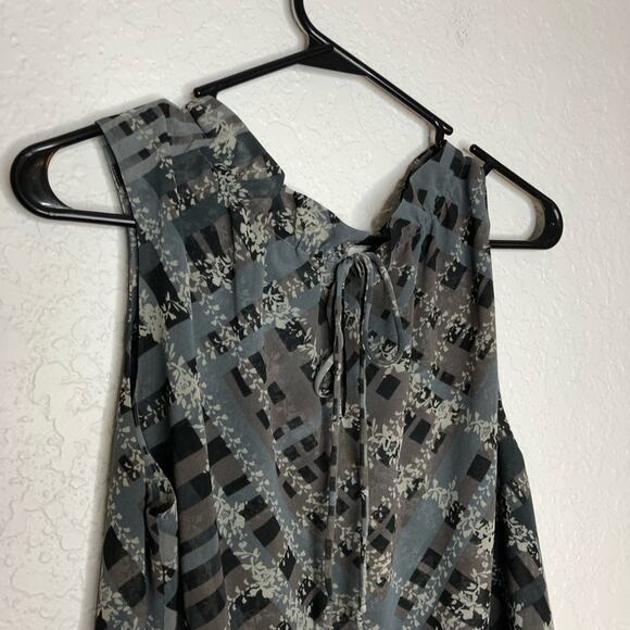 Cabi Graph Trellis gray taupe striped floral sleeveless top size Medium #3451 - Picture 12 of 15